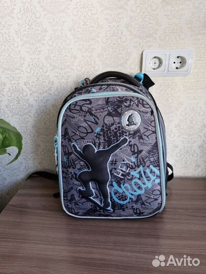 Рюкзак школьный Across