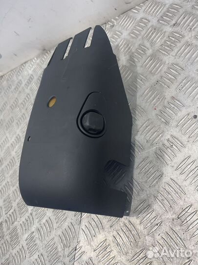 Кожух рулевой колонки Audi A8