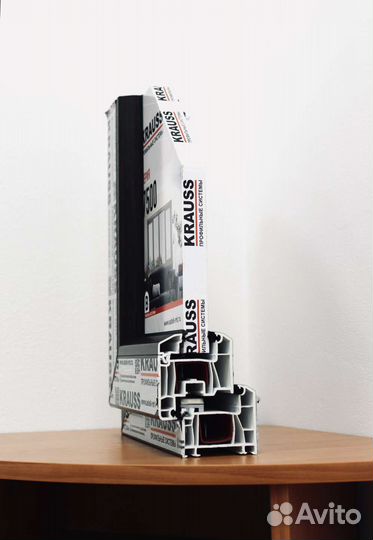 Дверь пластиковая входная