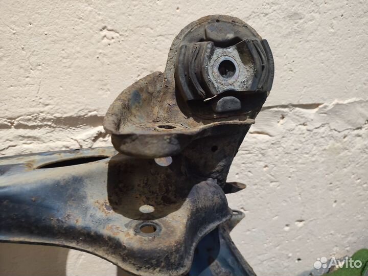 Задний подрамник Mercedes-Benz w210