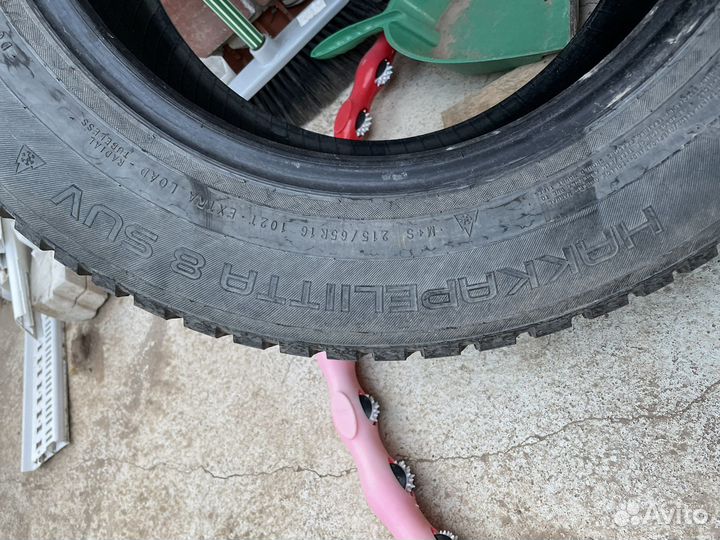 Nokian Tyres Hakkapeliitta 8 SUV 215/65 R16