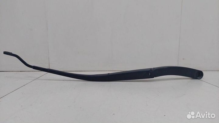 Поводок стеклоочистителя передний правый Kia Rio 4
