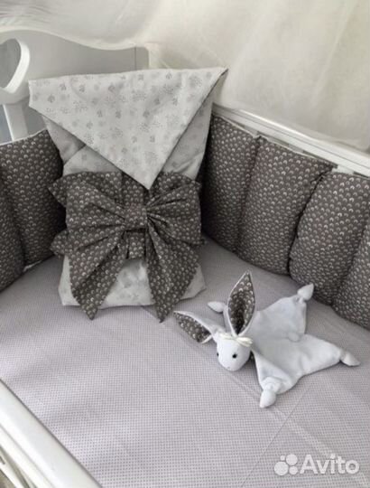 Комплект бортиков в кроватку