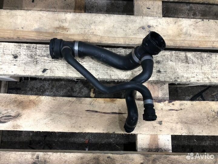 Патрубок системы охлаждения Bmw 5 E60 N52B30 2005