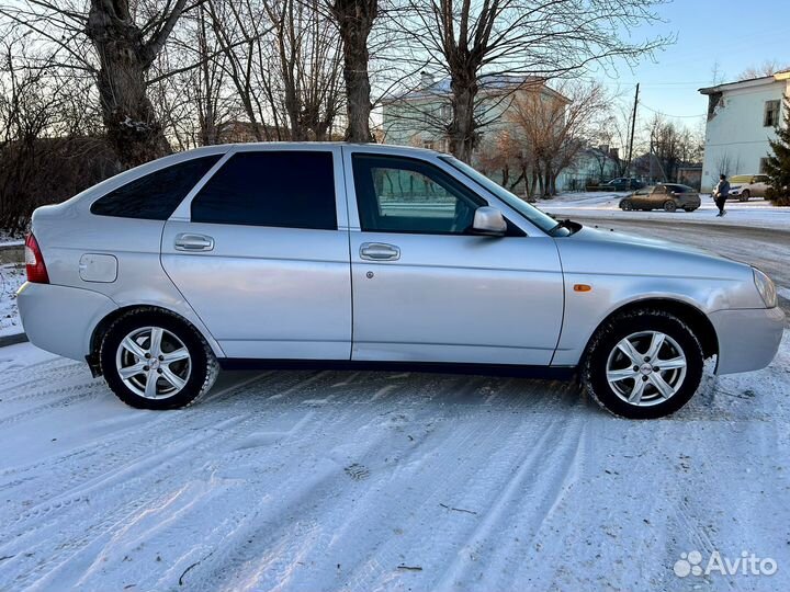 LADA Priora 1.6 МТ, 2011, 250 100 км