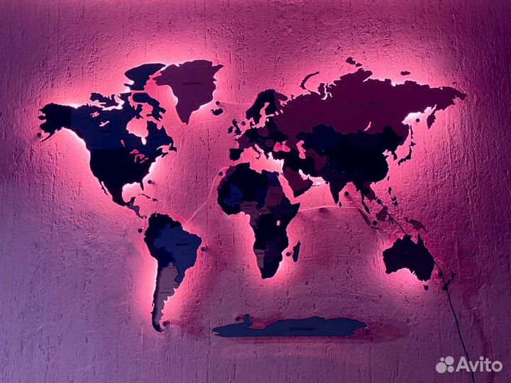 Карта мира из дерева с подсветкой