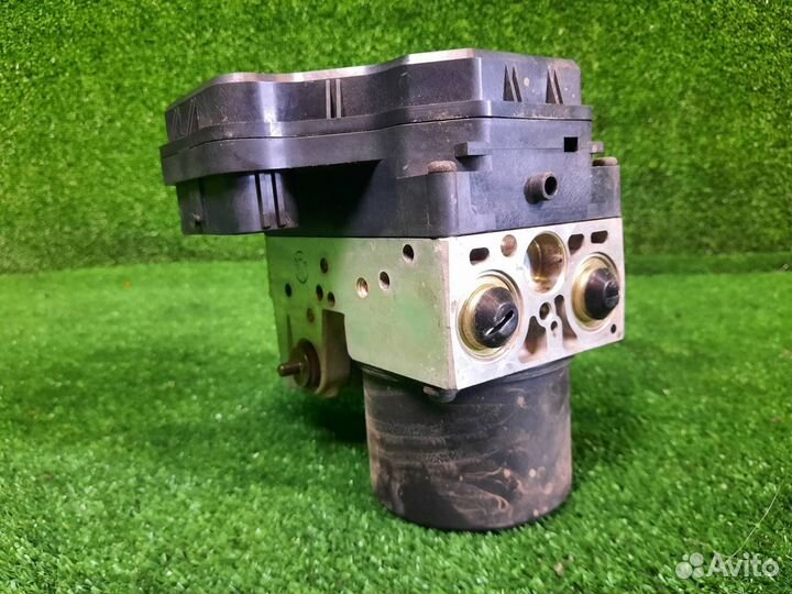 Блок ABS Toyota Harrier / Lexus Rx300 MCU36 1MZ-FE