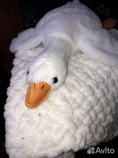 Плед из плюшевой пряжи (ручная работа)