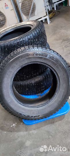 Nitto Therma Spike 285/60 R18 120T