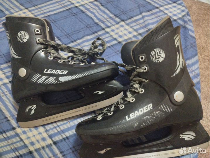 Коньки мужские 43 размер