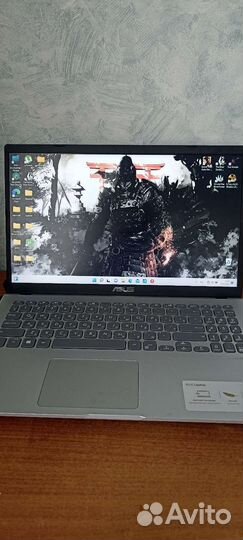 Ноутбук asus новый