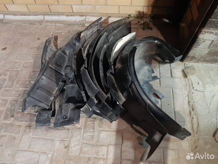 Подкрылки локеры mercedes vaneo w414