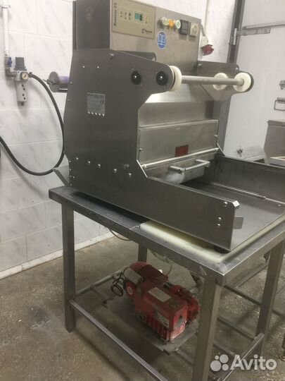 10Машина упаковочная Reetray-25