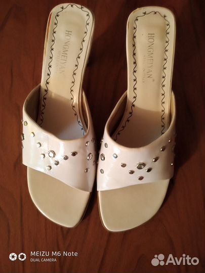 Босоножки- сабо