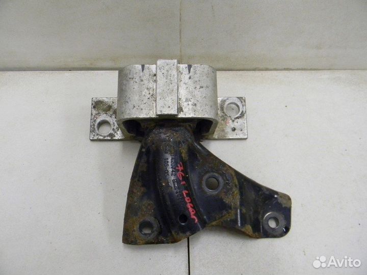 Опора двигателя правая Logan 2005-2014