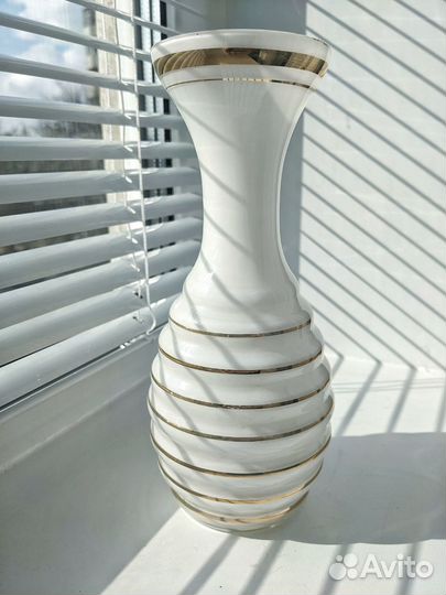 Ваза молочное стекло СССР