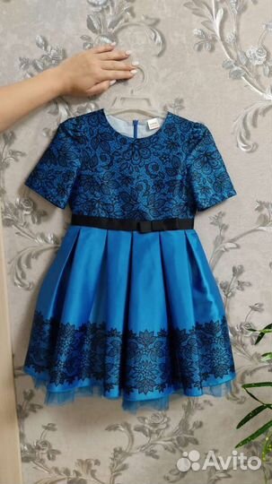 Платья для девочки, размер 120 и 122