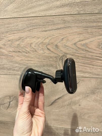 Автомобильный держатель Pitaka для телефона