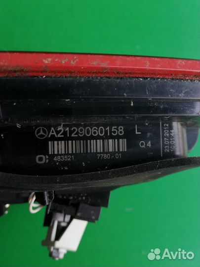 Фонарь зад левый в крышку багажника Mercedes W212