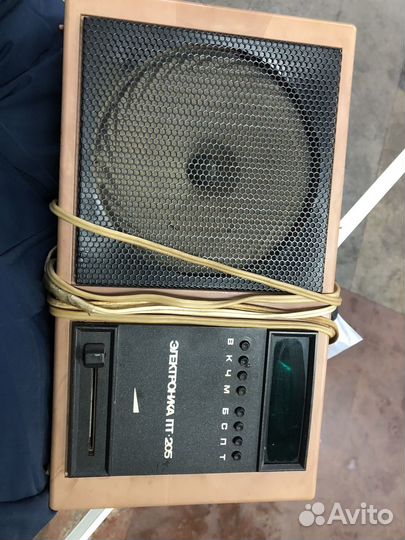 Приемник трехпрограмный с таймером