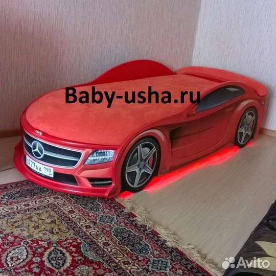 Детская кровать машина