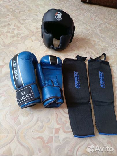 Шлем перчатки