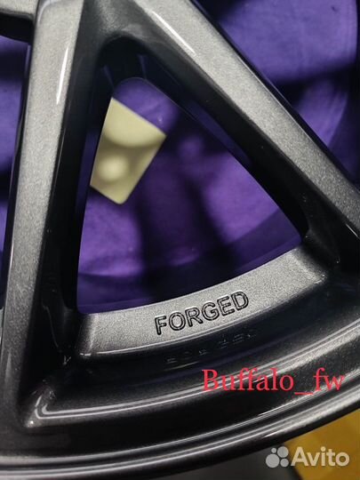 Кованые разноширокие диски lumma LR для BMW X7 R22