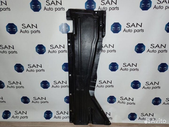 Защита днища кузова правая Bmw X5 E70 N52B30AF