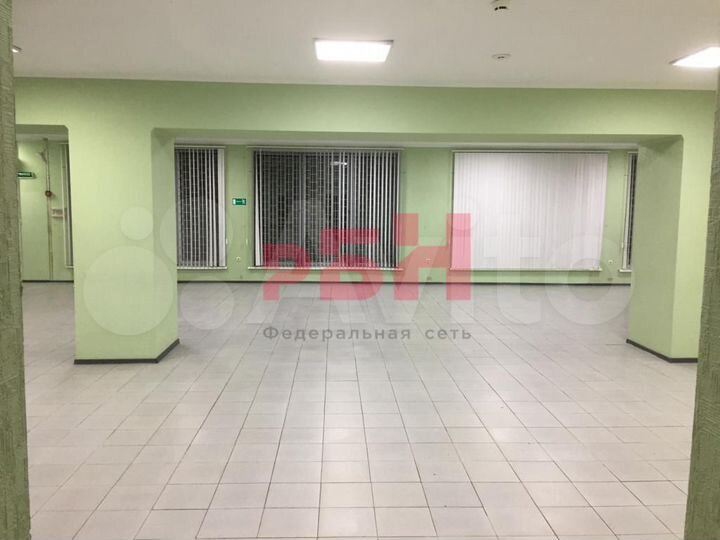 Под любой вид бизнеса с парковкой и трафиком 274.9