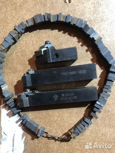 Резцы со сменными пластинами