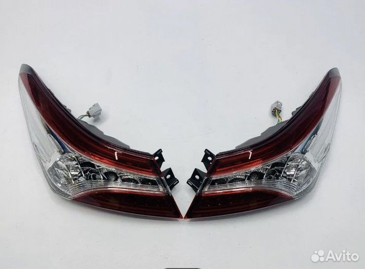 Фонари задние Toyota Camry v70 LED