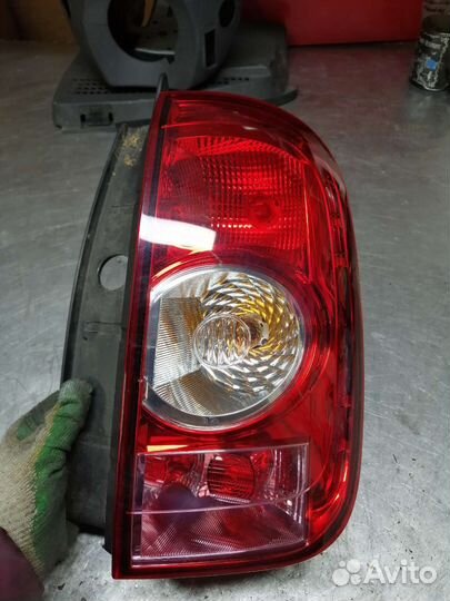 Рено дастер duster фонарь задний правый