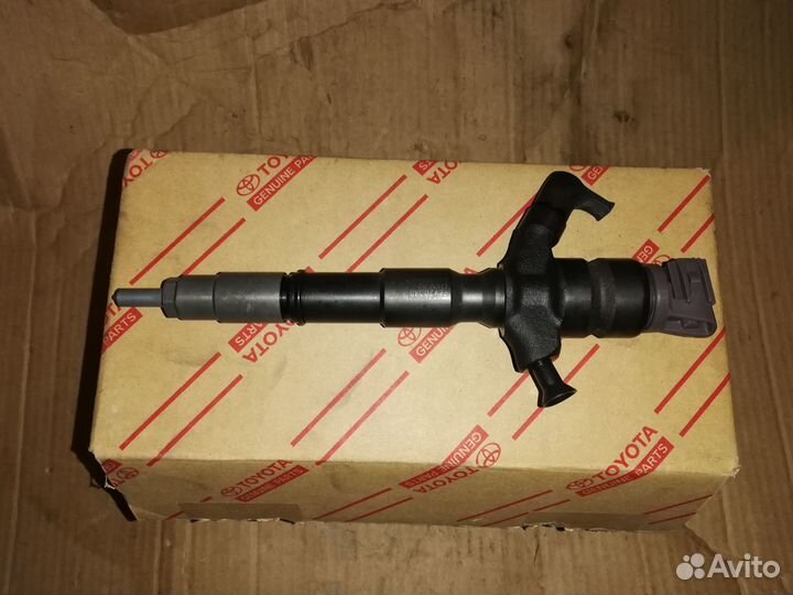 Накладка птф/форсунки/шторки Toyota LC150