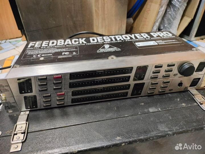 Подавитель обратной связи Behringer 2 шт