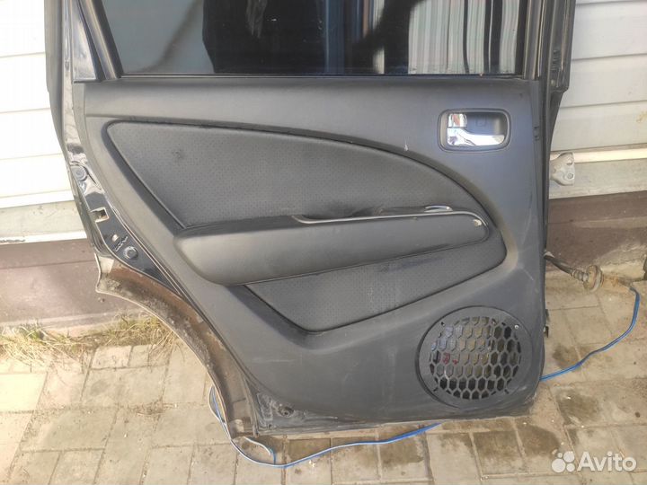 Обшивка двери задняя левая Mitsubishi Outlander