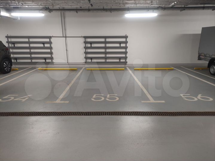 Машиноместо, 13 м²