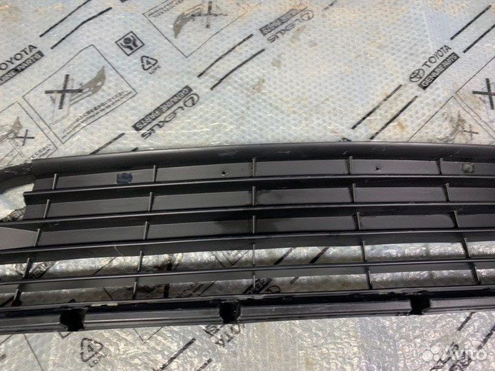 Решетка в бампер Lexus Rx350 2016