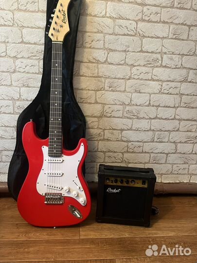 Электра гитара с комбо уселителем