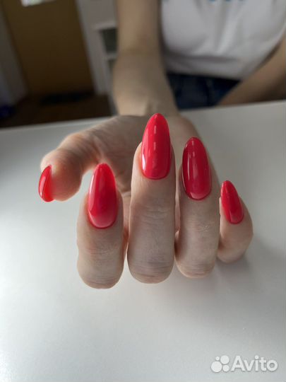 Маникюр,педикюр покрытие гель лаком