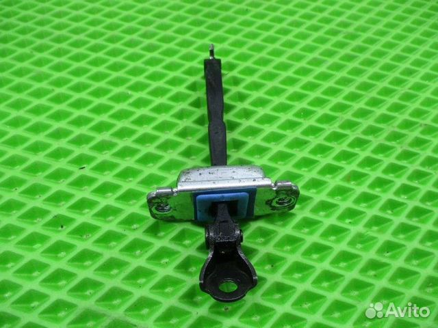 Ограничитель двери передний правый Hyundai Creta