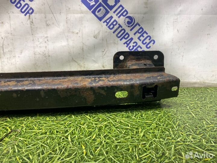 Усилитель бампера задний Ford Focus 2 хэтчбек 1.6