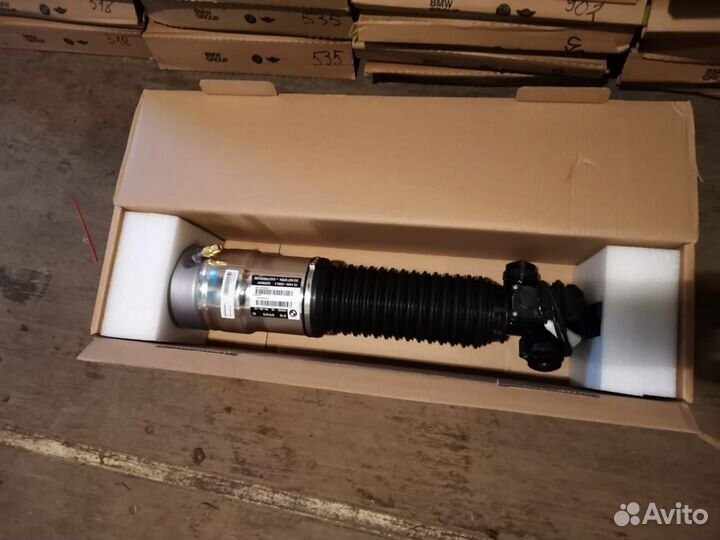 Амортизатор задний BMW 7 F02 F01 F04 оригинал