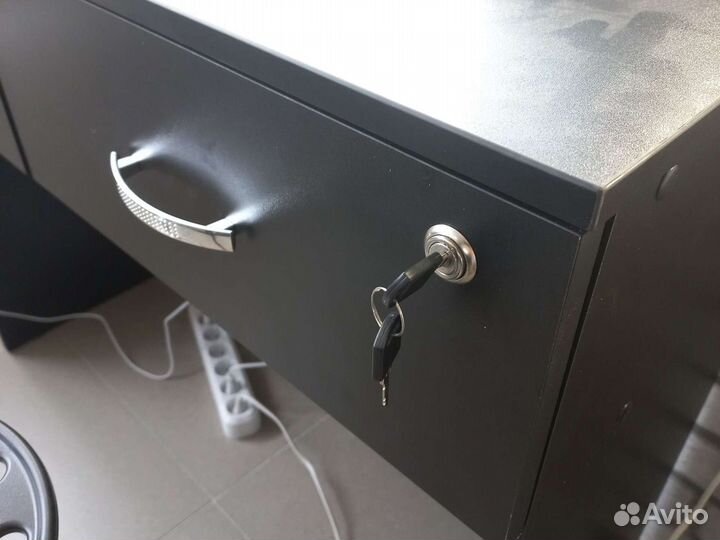 Рабочее место парикмахера под ключ