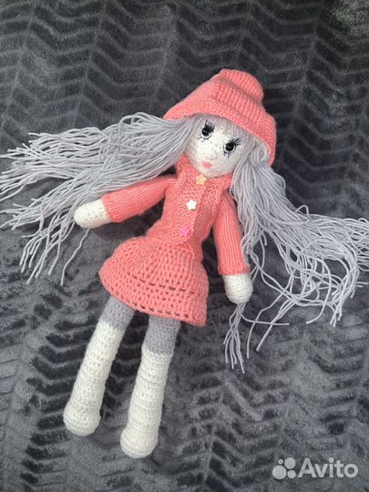 Кукла ручной работы с одеждой