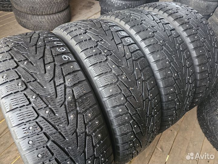 Nokian Tyres Hakkapeliitta 7 SUV 235/60 R18 107T