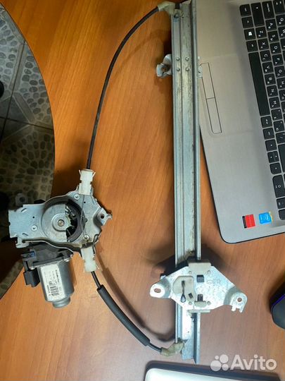 Стеклоподъемник двери передней правой Nissan Note