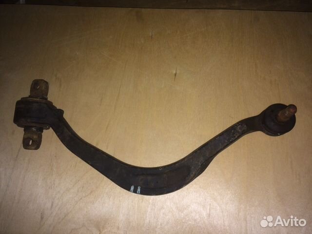 Рычаг левый Mitsubishi Galant, Emeraude, Eterna, L