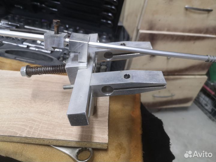 Точилка для ножей с поворотным механизмом