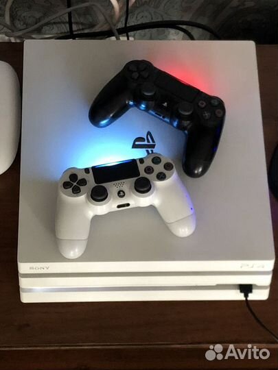 Sony playstation 4 PS4 pro 1tb с играми