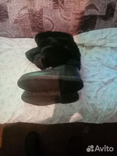 Продам унты